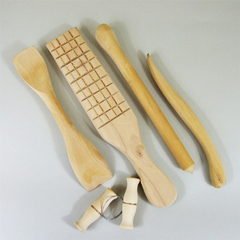 WOODEN FORMING TOOL SET